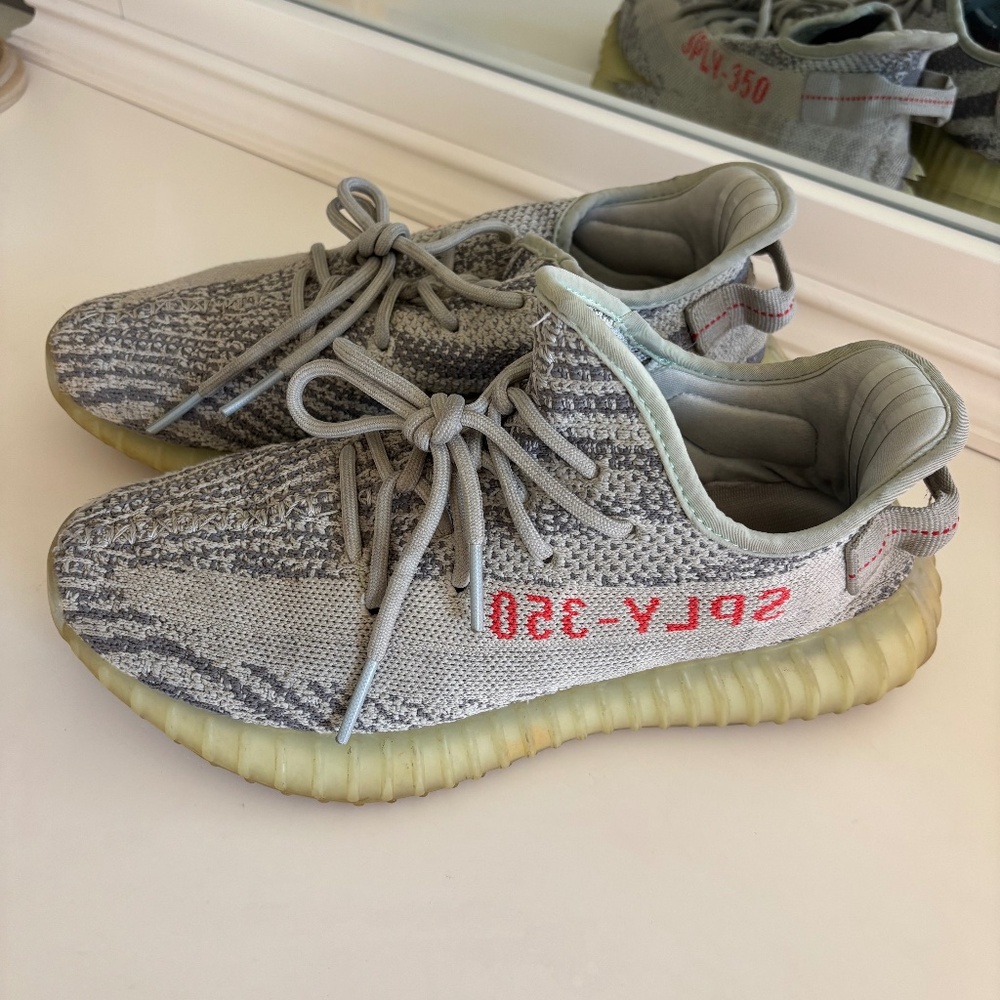 Yeezy 350boost blue tint
